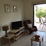 Апарт-отель Flouressia Gardens 4*