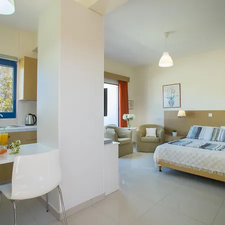 アパートホテル Flouressia Gardens プロタラス