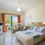 Flouressia Gardens Aparthotel Protaras