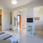 Aparthotel Flouressia Gardens