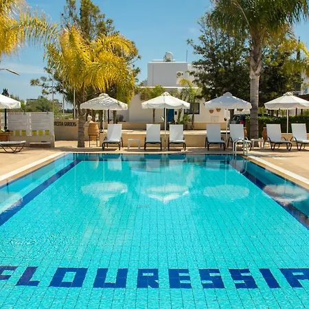 Aparthotel Flouressia Gardens 4*