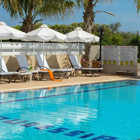 Aparthotel Flouressia Gardens 3*