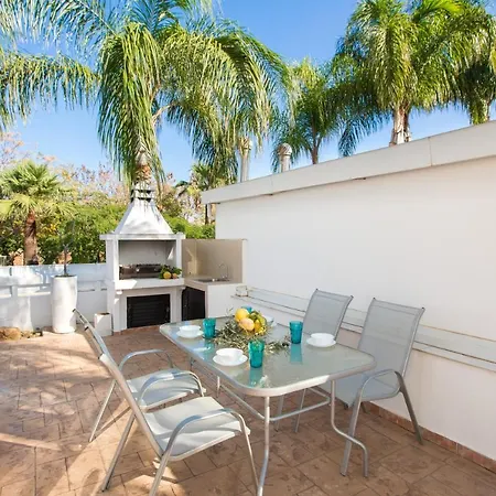 Aparthotel Flouressia Gardens Protaras