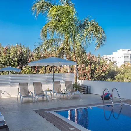 Flouressia Gardens Protaras