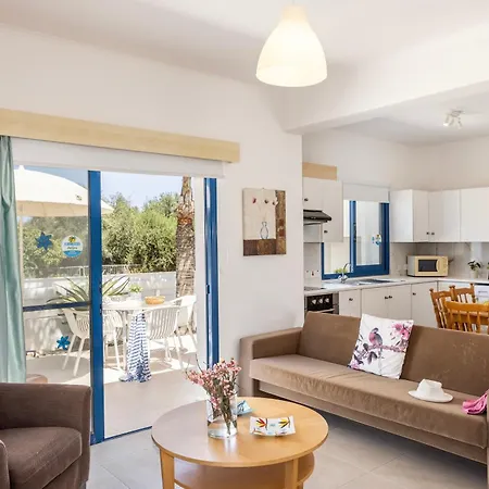 Flouressia Gardens 아파트호텔 4*