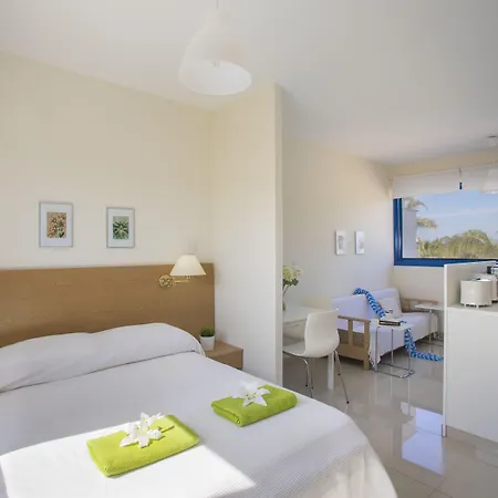 Hotel apartamentowy Flouressia Gardens