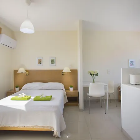 Flouressia Gardens Protaras