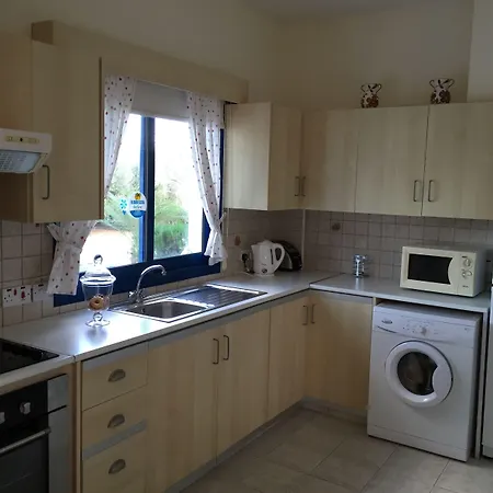 Hotel apartamentowy Flouressia Gardens 4*