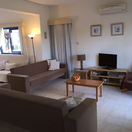 Flouressia Gardens Protaras