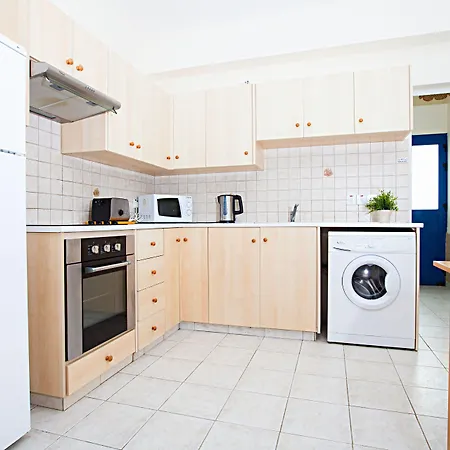 Flouressia Gardens 4*