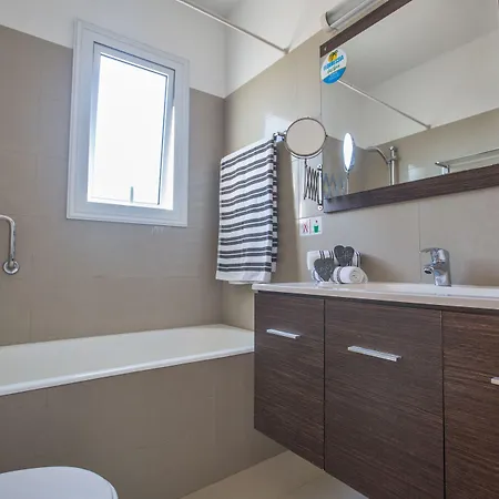 Flouressia Gardens Protaras