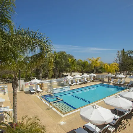 Flouressia Gardens Hotel apartamentowy Protaras