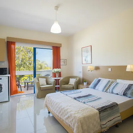 Flouressia Gardens Hotel apartamentowy Protaras