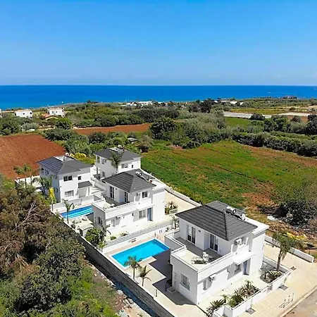 Flouressia Gardens Aparthotel Protaras
