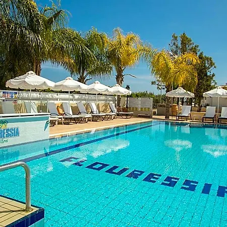 Flouressia Gardens Appart hôtel 4*