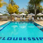 Apartmanhotel Flouressia Gardens 4*